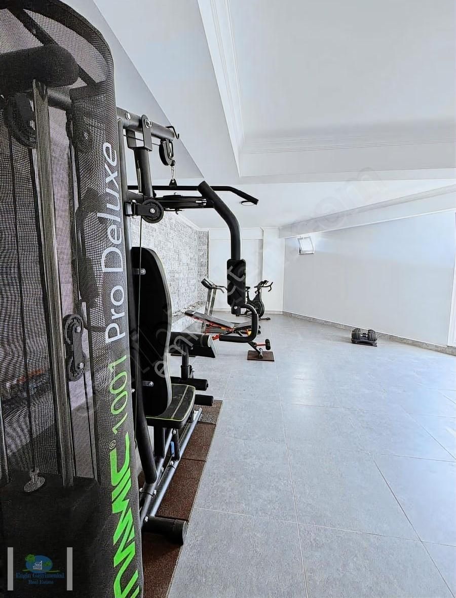 Ilıca Merkezde Havuz/spor Salon/1+1 Ara Kat/ Daire