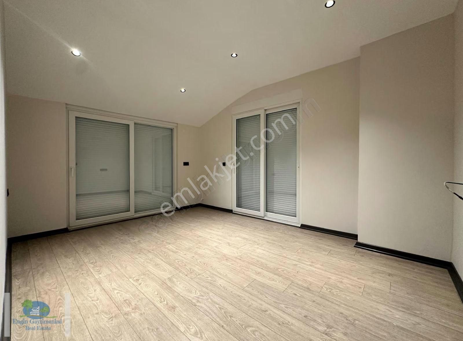 Ebeveyn Banyolu Giyinme Odalı Özel Garajlı Daire - Görsel 9