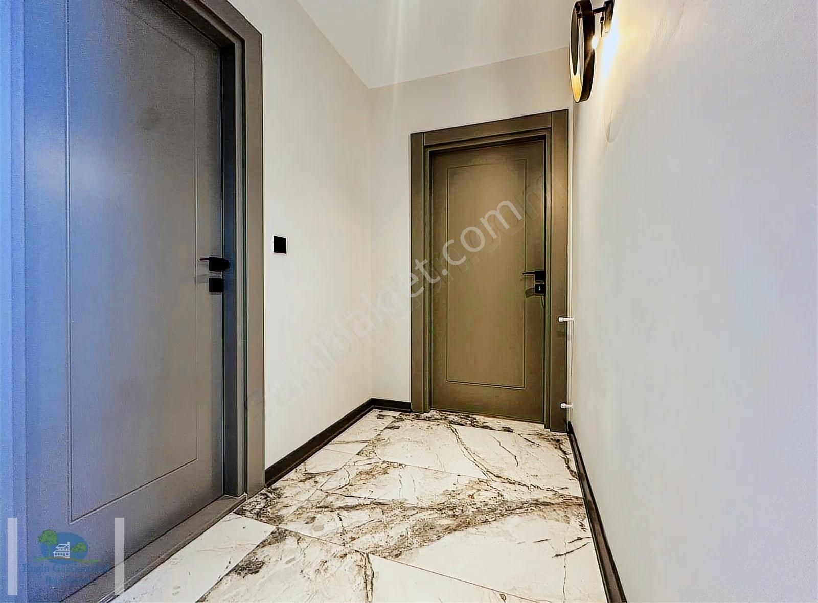 Ebeveyn Banyolu Giyinme Odalı Özel Garajlı Daire - Görsel 10