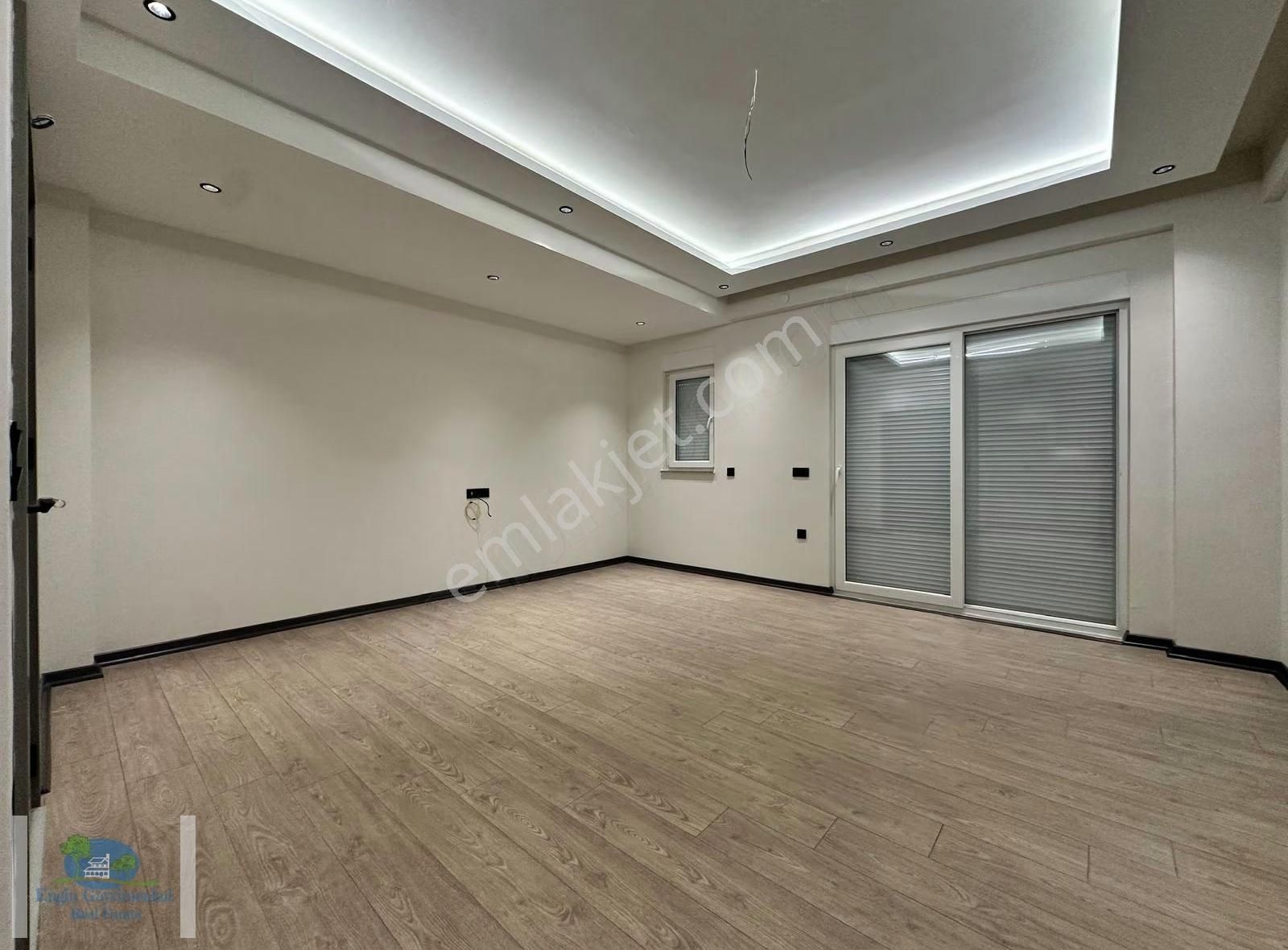 Ebeveyn Banyolu Giyinme Odalı Özel Garajlı Daire - Görsel 19