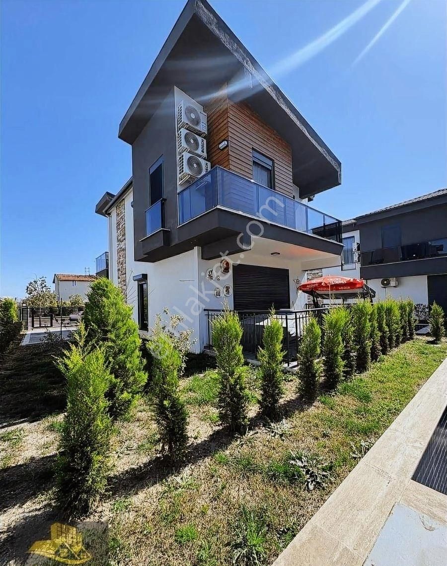 Evrensekide Müstakil 3+1 Havuzlu Satılık Sıfır Villa - Görsel 8