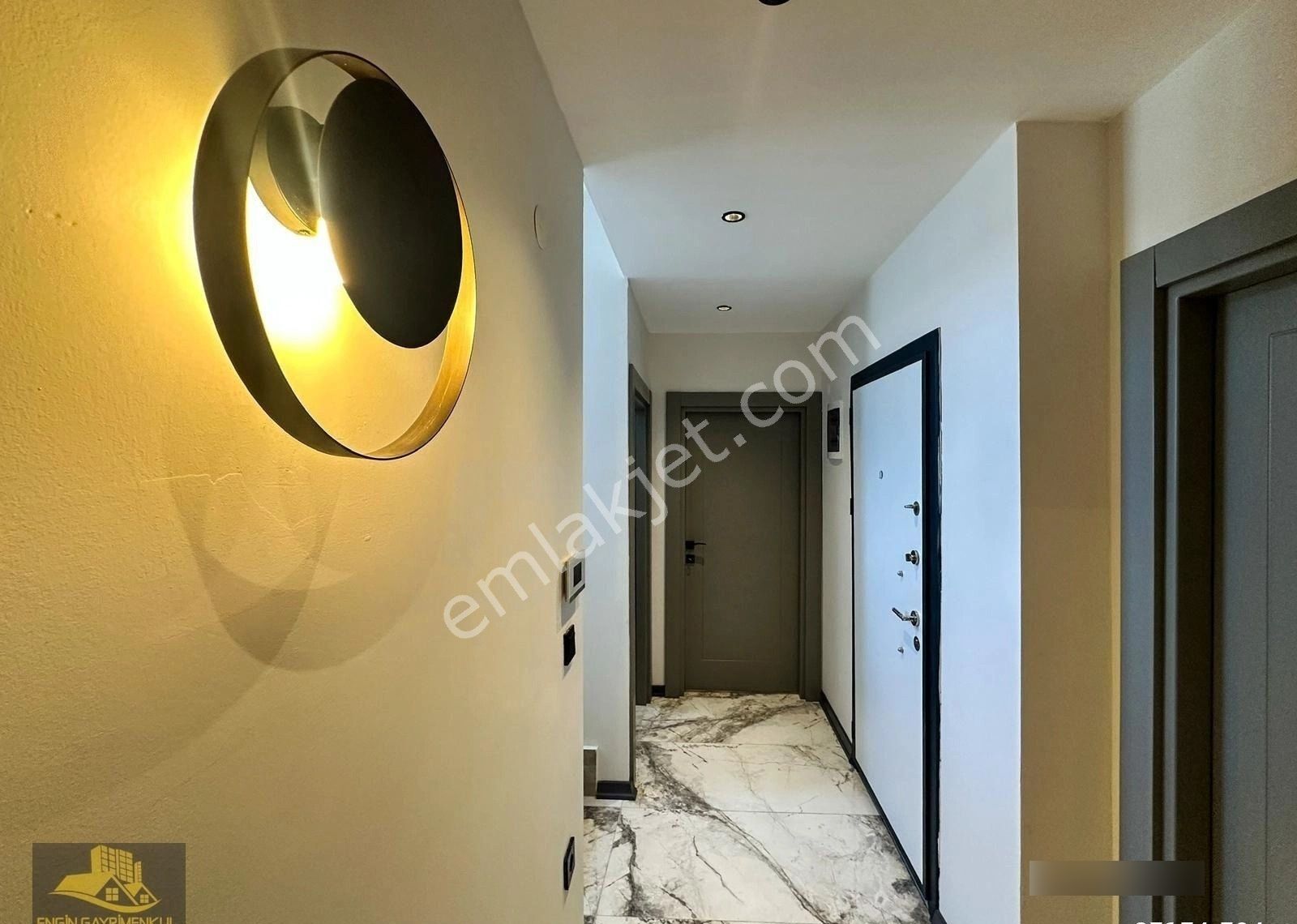 Ebeveyn Banyolu Giyinme Odalı Özel Garajlı Daire - Görsel 5