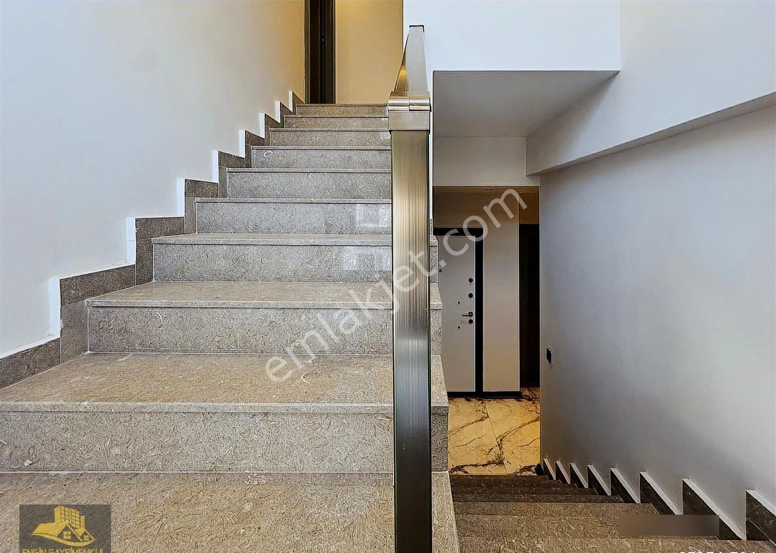 Ebeveyn Banyolu Giyinme Odalı Özel Garajlı Daire - Görsel 3