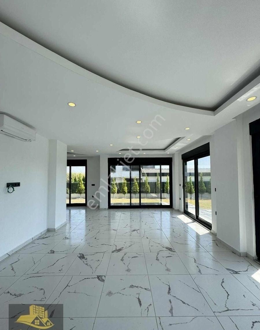 Kumköy De Müstakil Tripleks Villa - Görsel 33