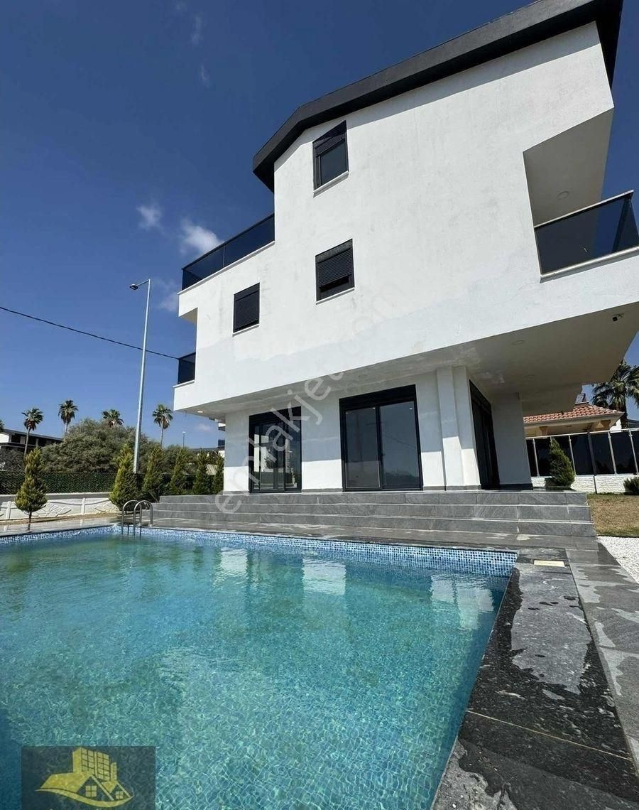 Kumköy De Müstakil Tripleks Villa - Görsel 23