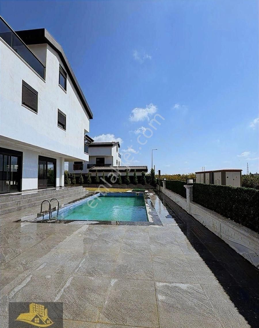 Kumköy De Müstakil Tripleks Villa - Görsel 9