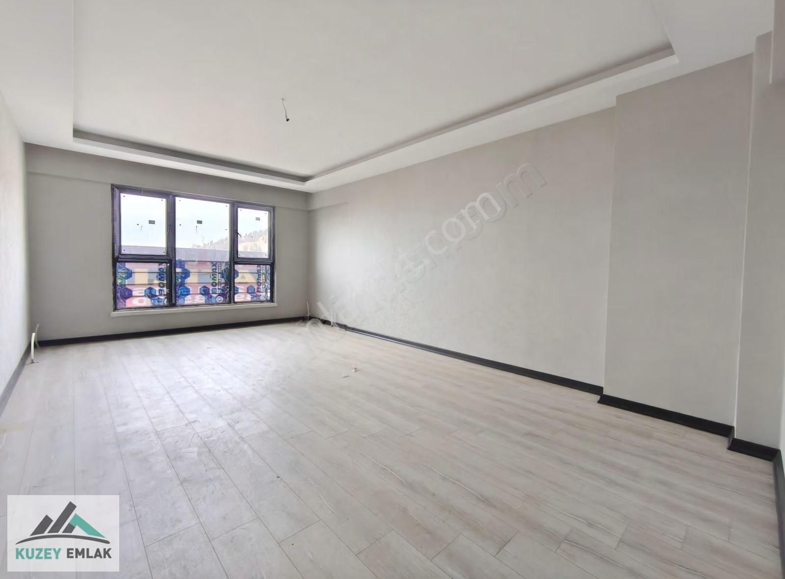 Kuzey Emlak'tan Park Manzaralı Geniş Full Yapılı Masrafsız 4+1 - Görsel 12