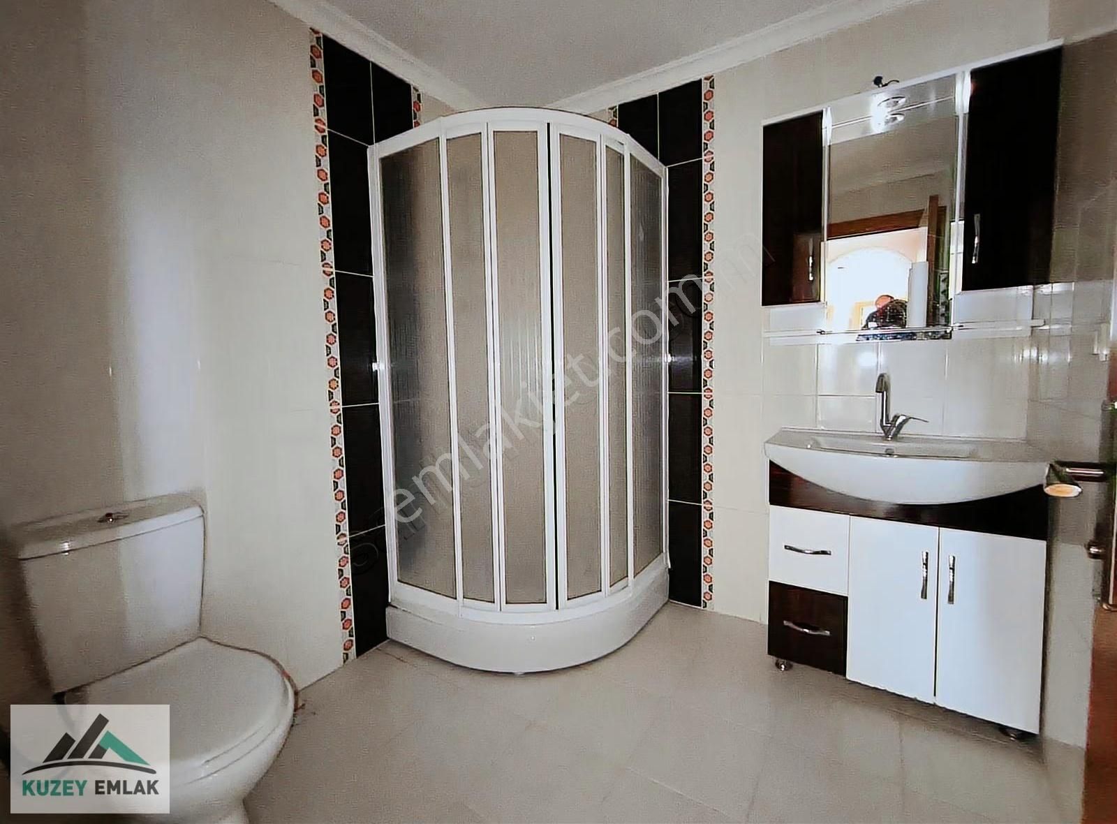 Kuzey Emlak'tan Caddeye Yakın Ara Kat Ön Cephe Geniş 3+1 Daire - Görsel 25