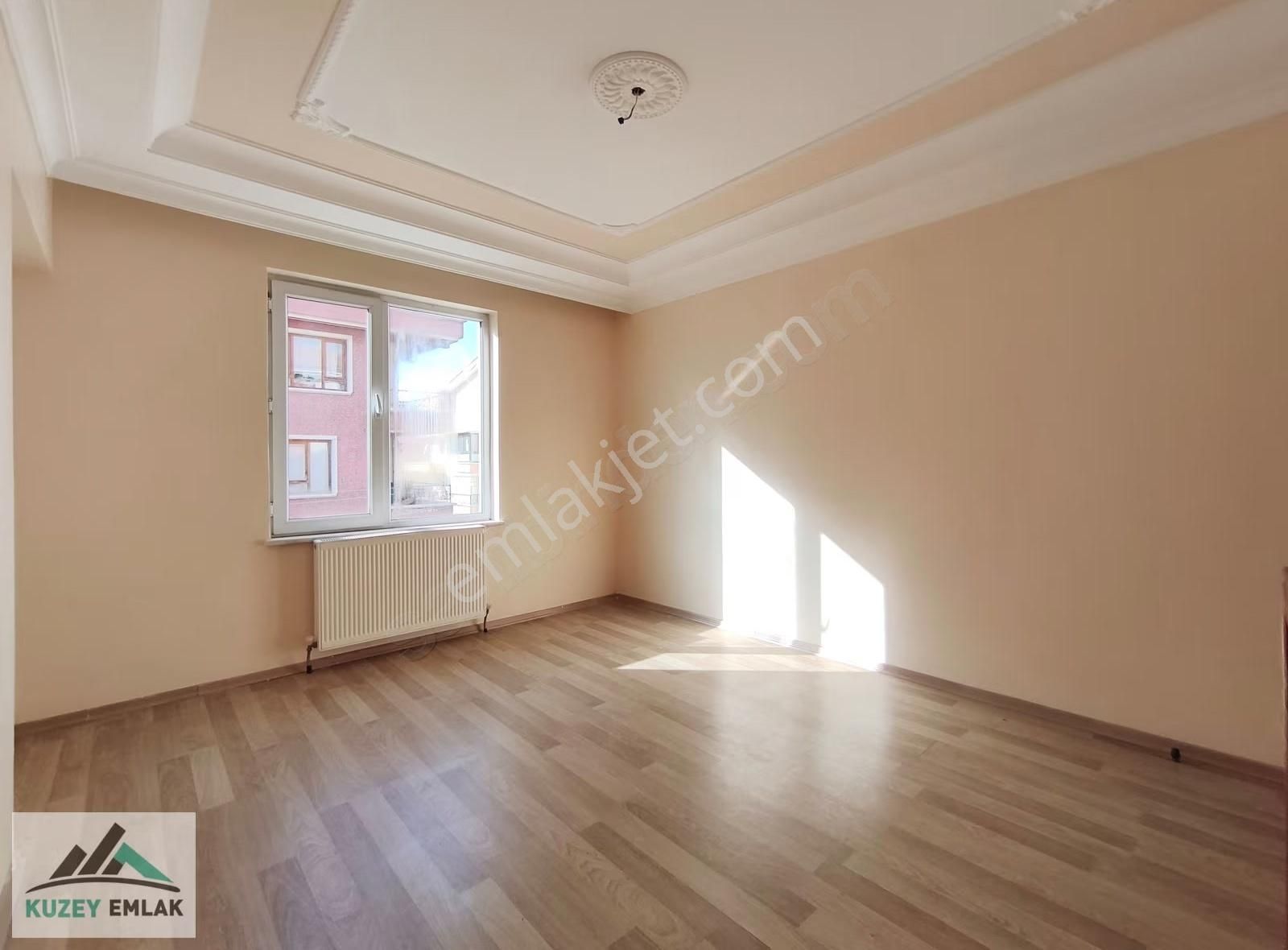 Kuzey Emlak'tan Caddeye Yakın Ara Kat Ön Cephe Geniş 3+1 Daire - Görsel 21