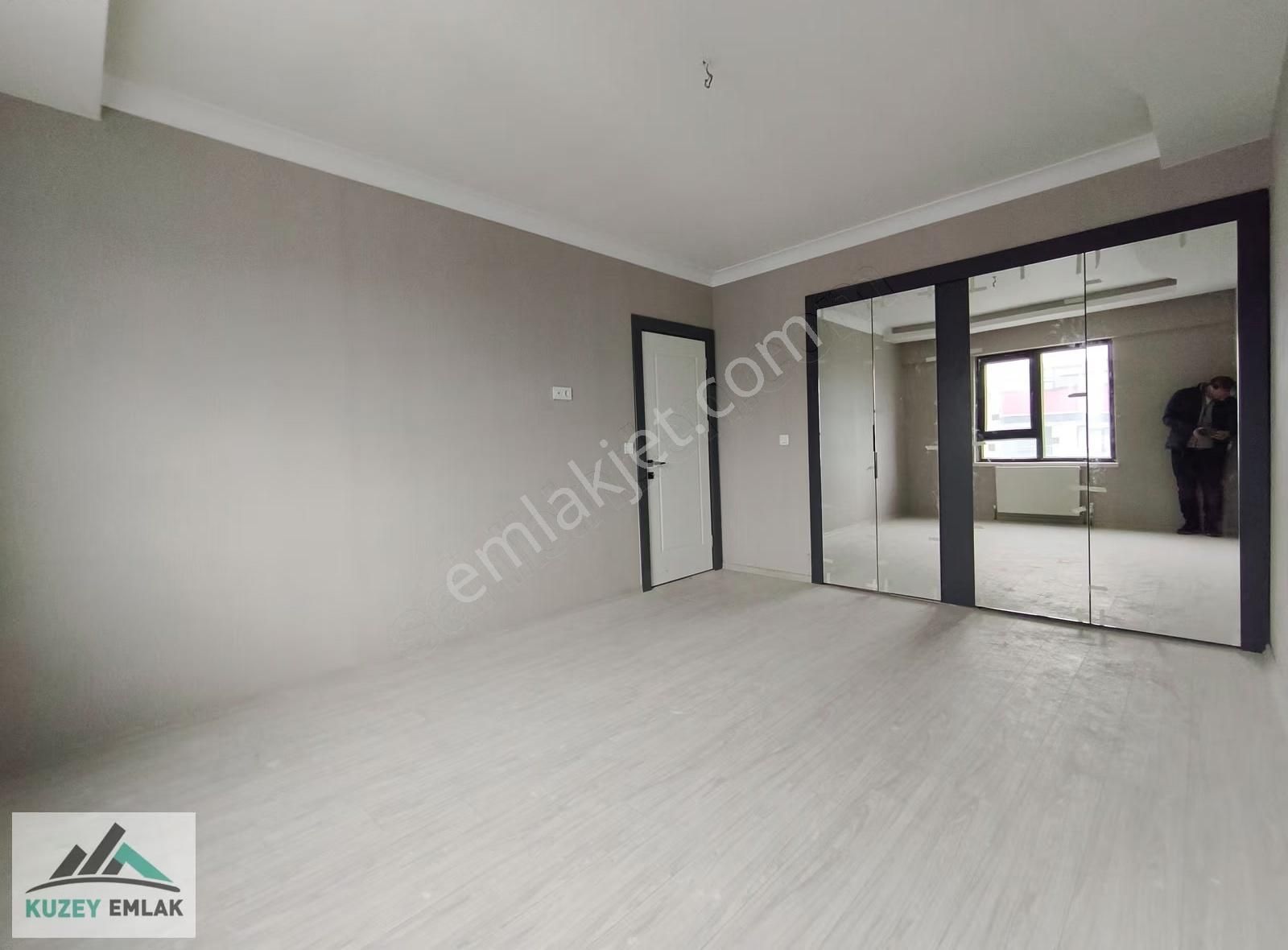 Güneşevlerde Yüzme Havuzuna Yakın 4+1 Site Dairesi Kuzey Emlak - Görsel 29