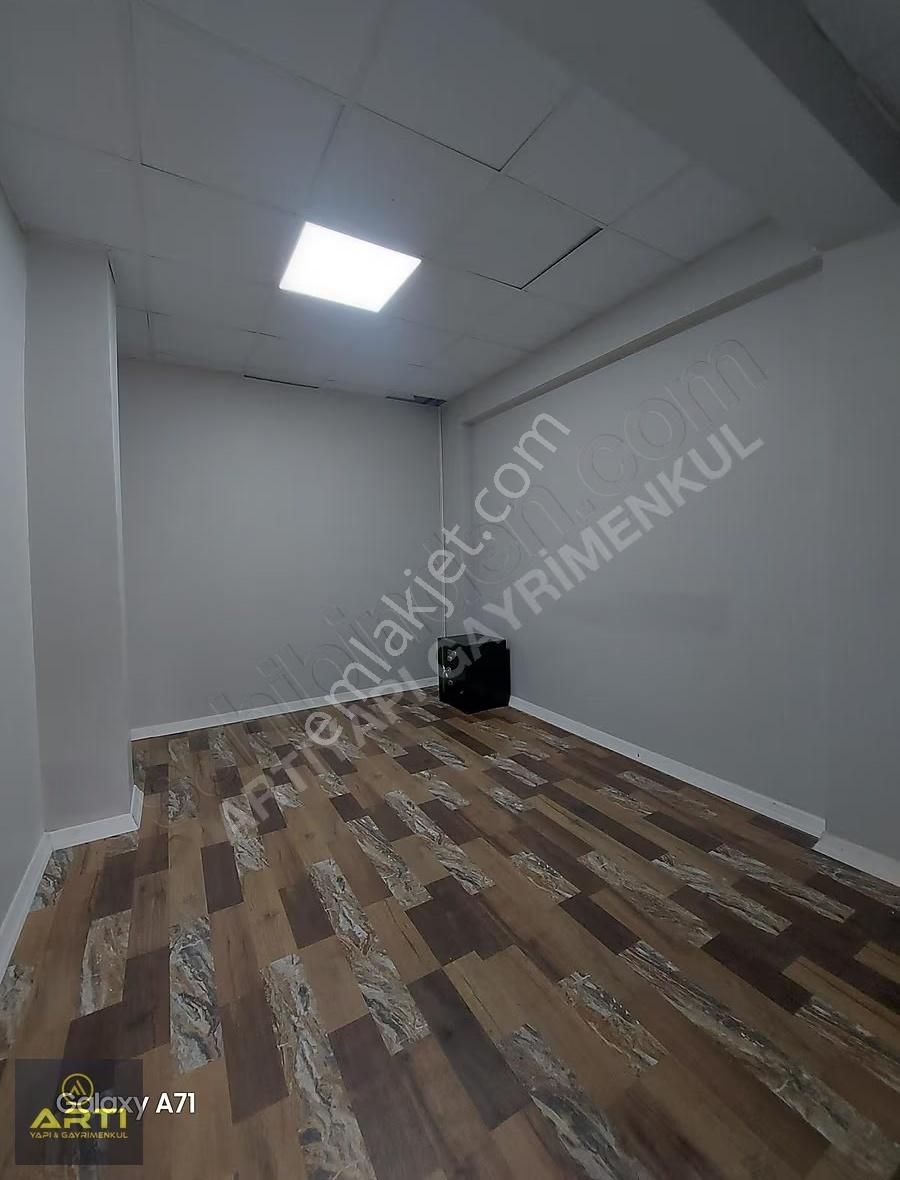 Beylikdüzü Osb Ve Caddeye Yakın 450 M2 Düz Giriş Kiralık Dükkan - Görsel 18