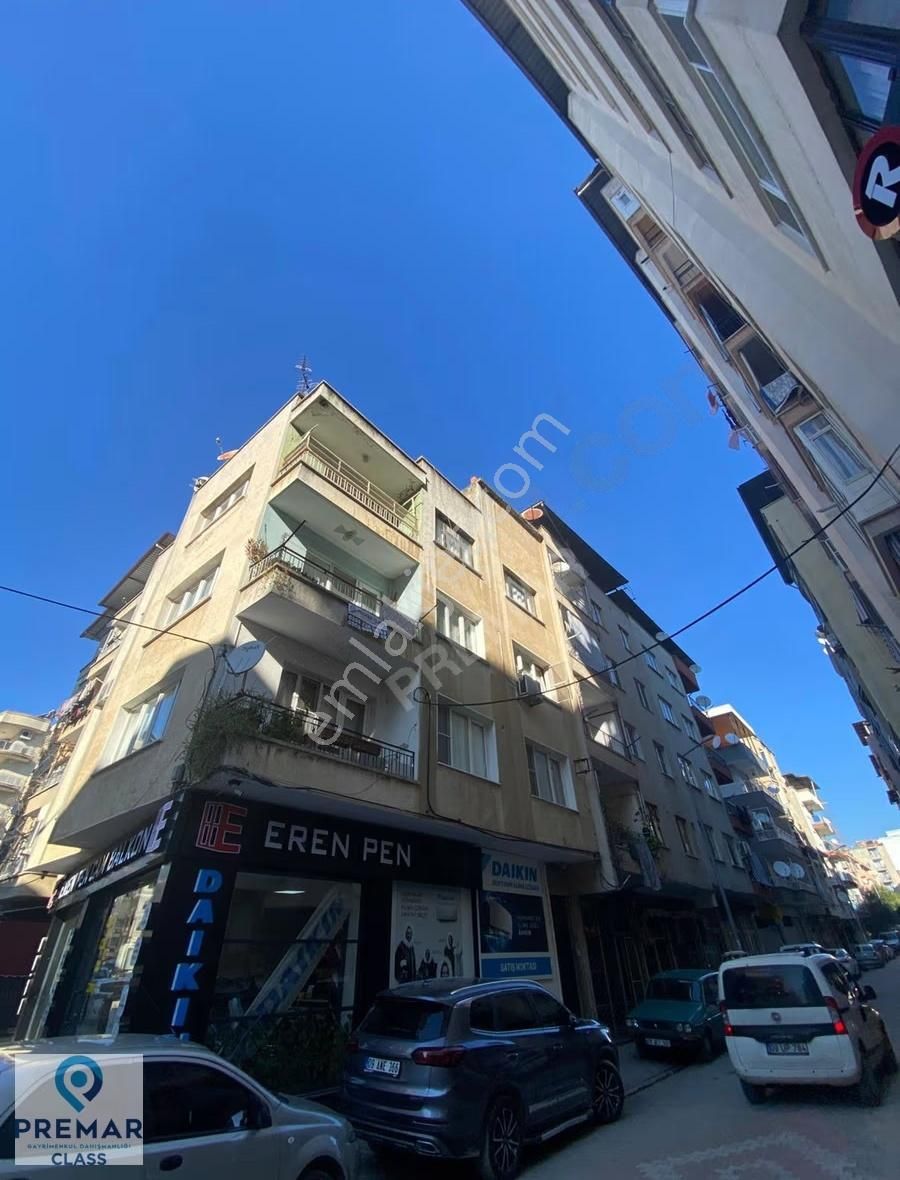 İncirliova Cumhuriyet Mahallesinde 3+1 Satılık Daire