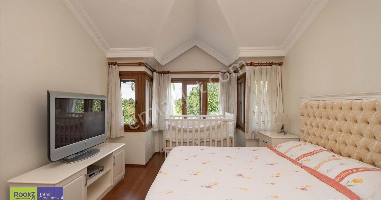 Alemdağ Çamlıkent Sitesi Eşyalı Yada Eşyasız Kiralık 4+2 Villa - Görsel 32