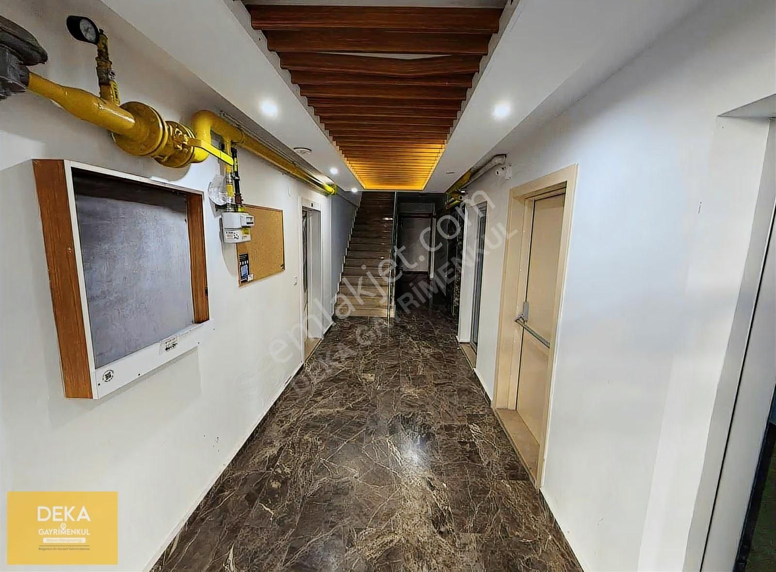 Deka Gayrimenkul'den Körfez'de Eşyalı Satılık 1+1 Fırsat Daire - Görsel 13