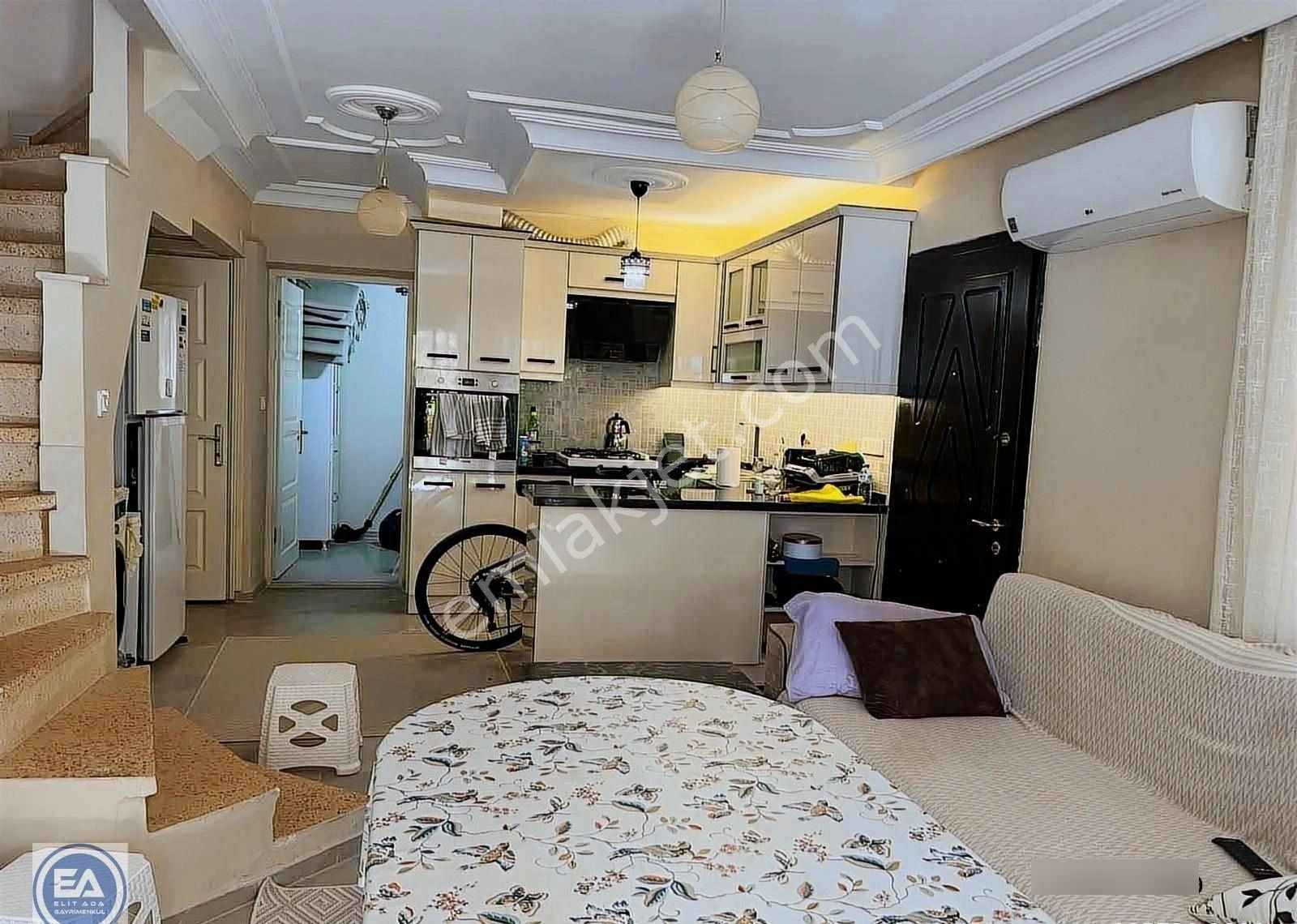 Kuşadası'nda Havuzlu Site İçinde Bahçeli Satılık Yazlık - Görsel 10