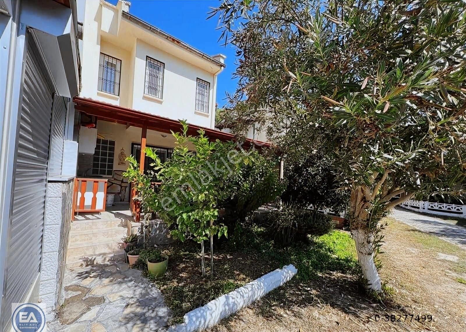 Kuşadası'nda Havuzlu Site İçinde Bahçeli Satılık Yazlık - Görsel 13