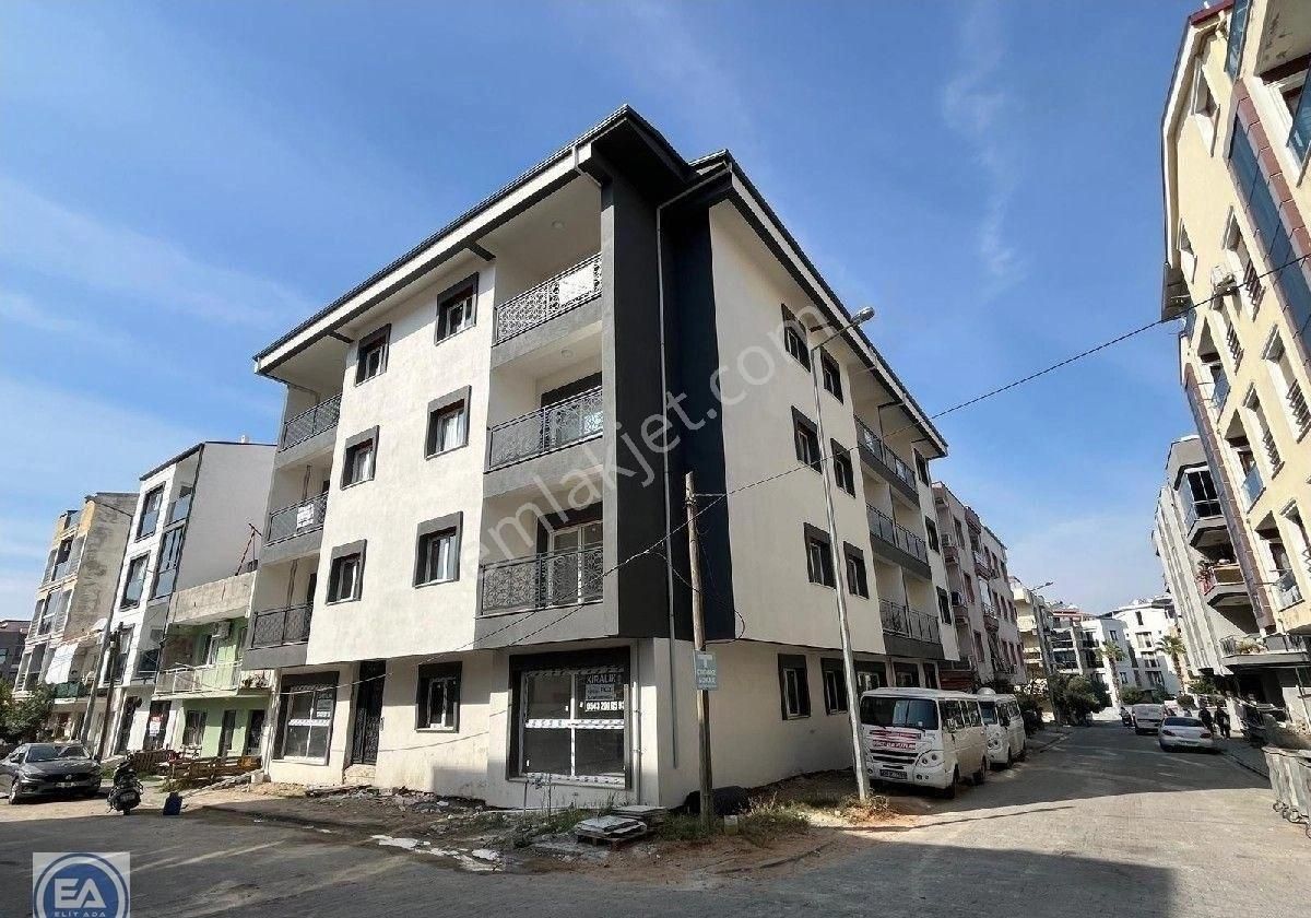 Kuşadası Davutlar Bölgesinde Satılık 2+1 Daire