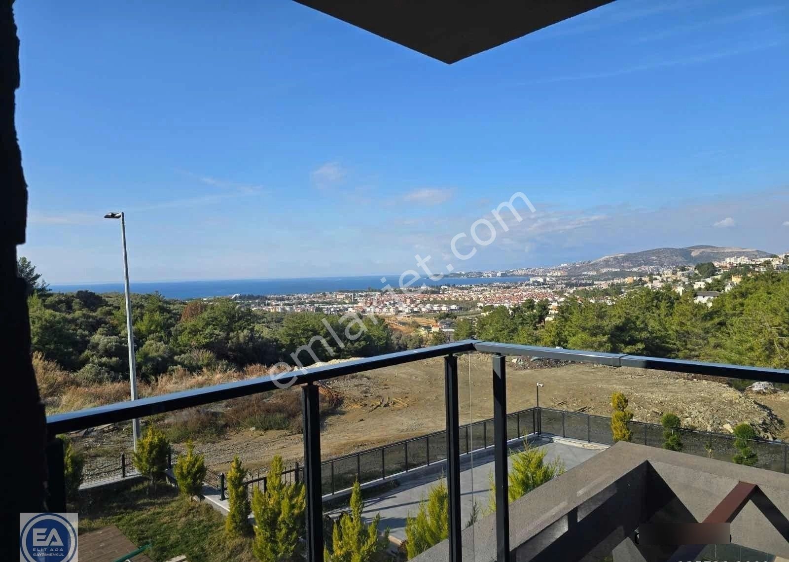 Kuşadası Soğucakta Deniz Manzaralı 6+1 Özel Havuzlu Villa - Görsel 9