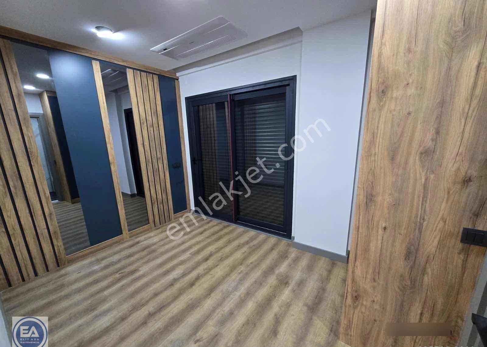 Kuşadası Soğucakta Deniz Manzaralı 6+1 Özel Havuzlu Villa - Görsel 26