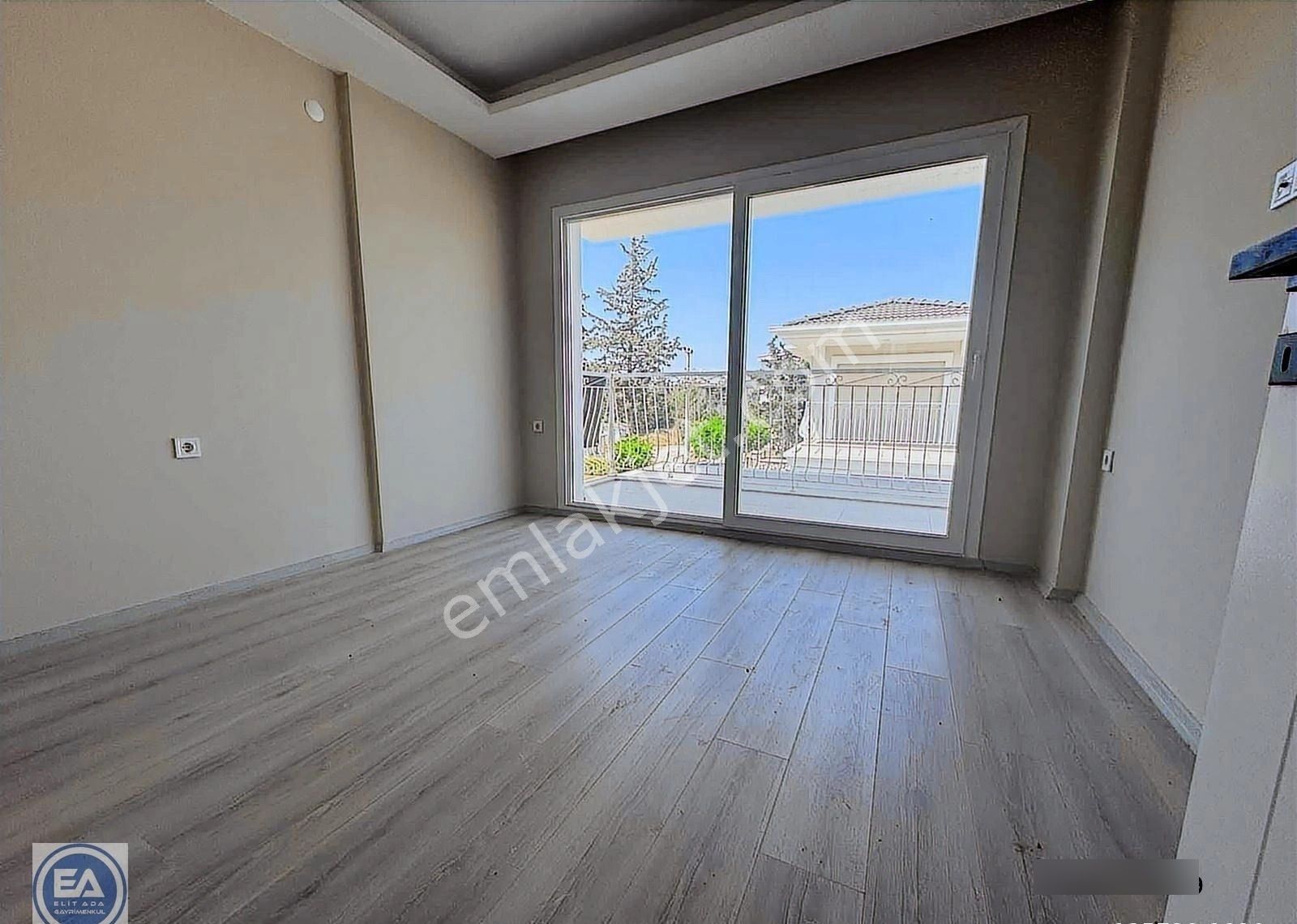 Kuşadası Davutlarda Havuzlu Sitede Köşe Konum 3+1 Yazlık - Görsel 7