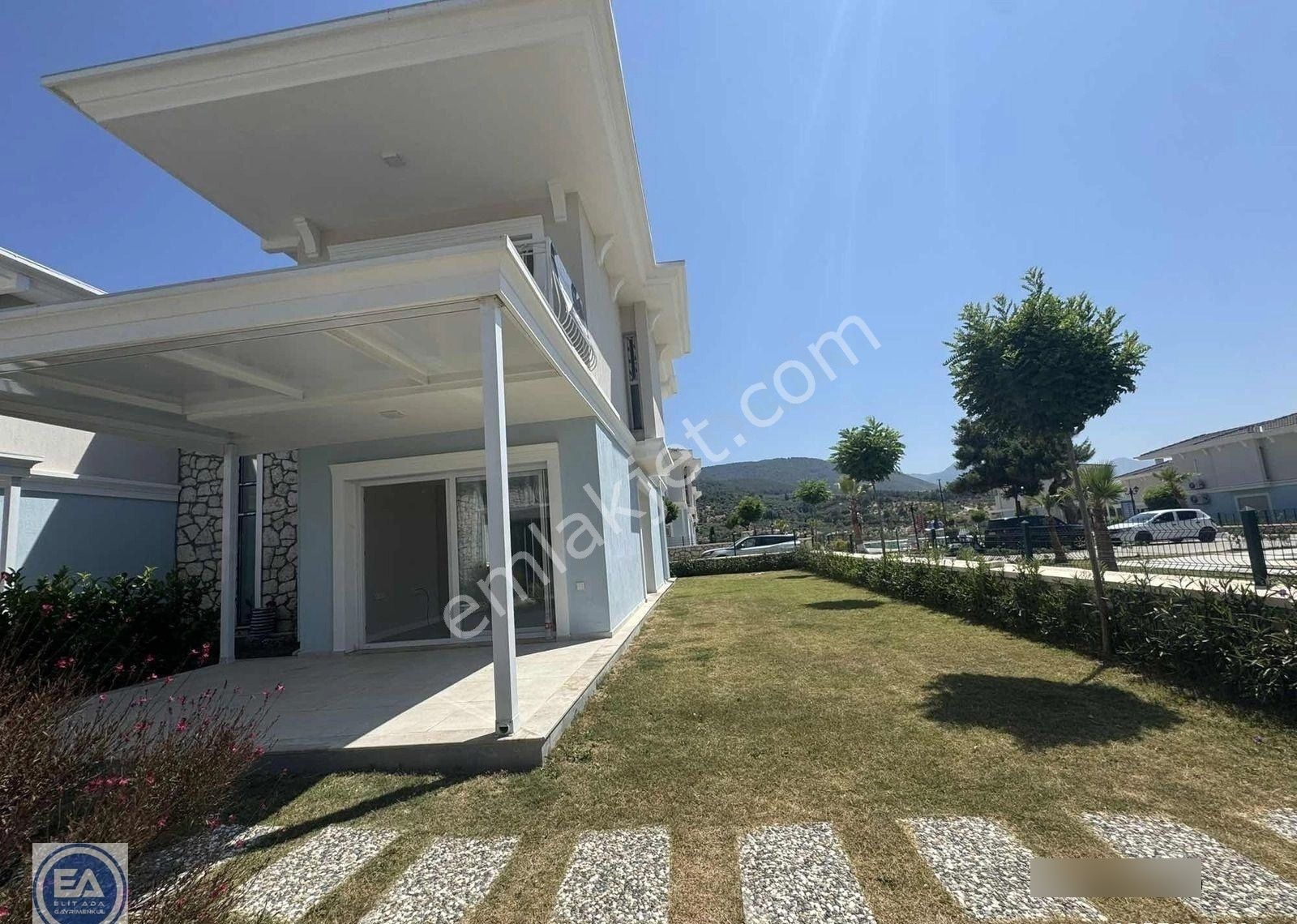 Kuşadası Davutlarda Havuzlu Sitede Köşe Konum 3+1 Yazlık - Görsel 11