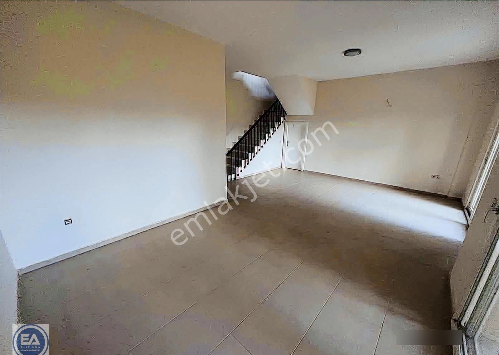Kuşadası Soğucakta Doğa İle İç İçe 4+2 Geniş Bahçeli Villa - Görsel 16