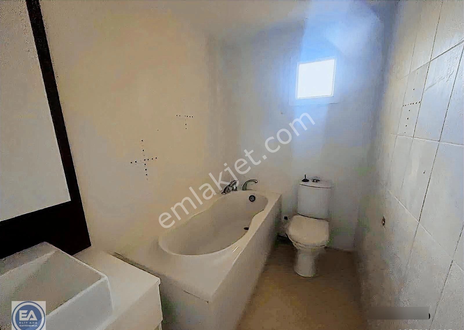 Kuşadası Soğucakta Doğa İle İç İçe 4+2 Geniş Bahçeli Villa - Görsel 11