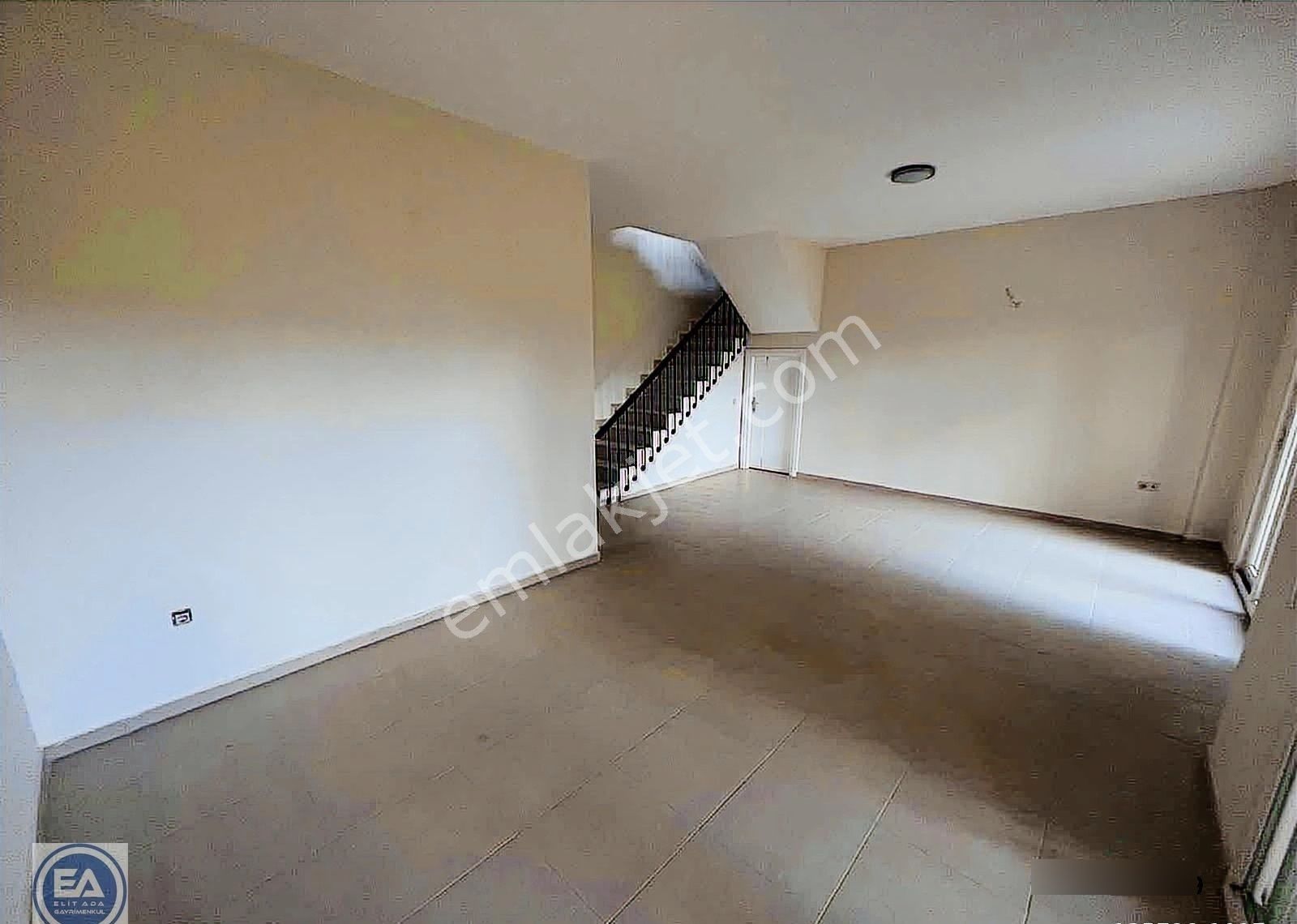 Kuşadası Soğucakta Doğa İle İç İçe 4+2 Geniş Bahçeli Villa - Görsel 13