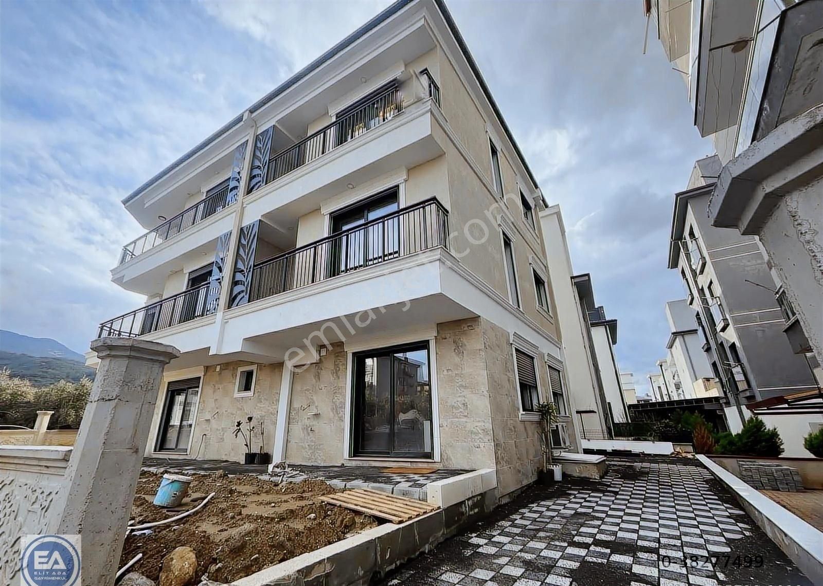 Davutlar Merkezde Sıfır Ara Kat 2 + 1 Satılık Daıre