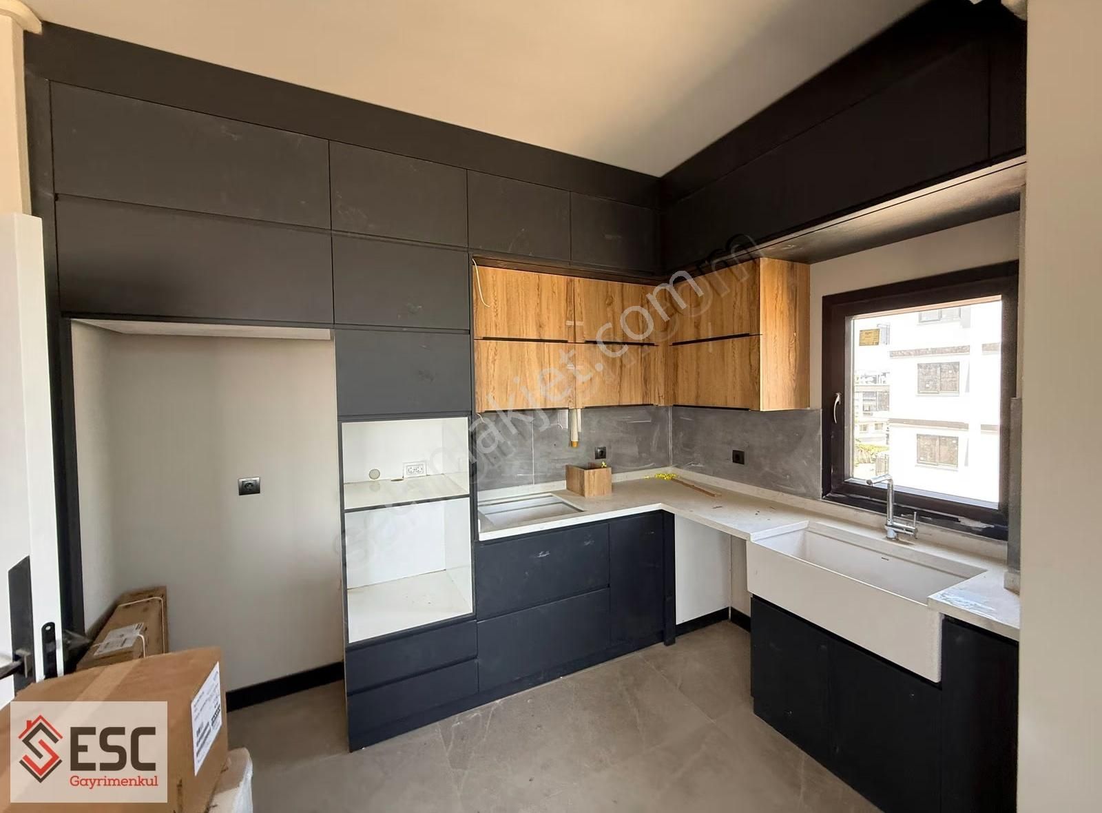 Esc'den Kuyuluk Mh,de Site İçi Lüks Havuzlu 2+1 Daire Esc2110