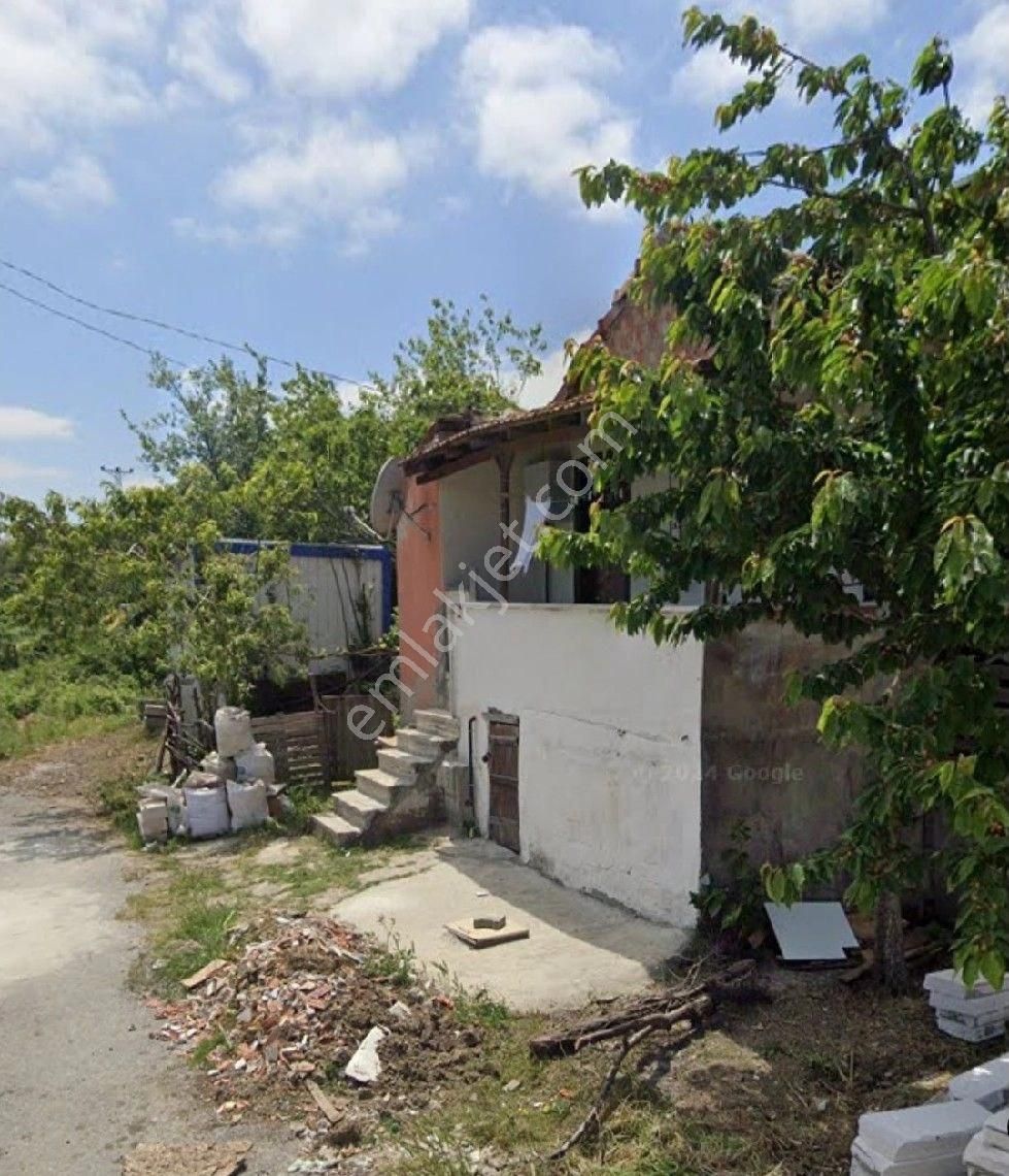 Arnavutköy Haraççıda Satılık İnşaatlık Arsa