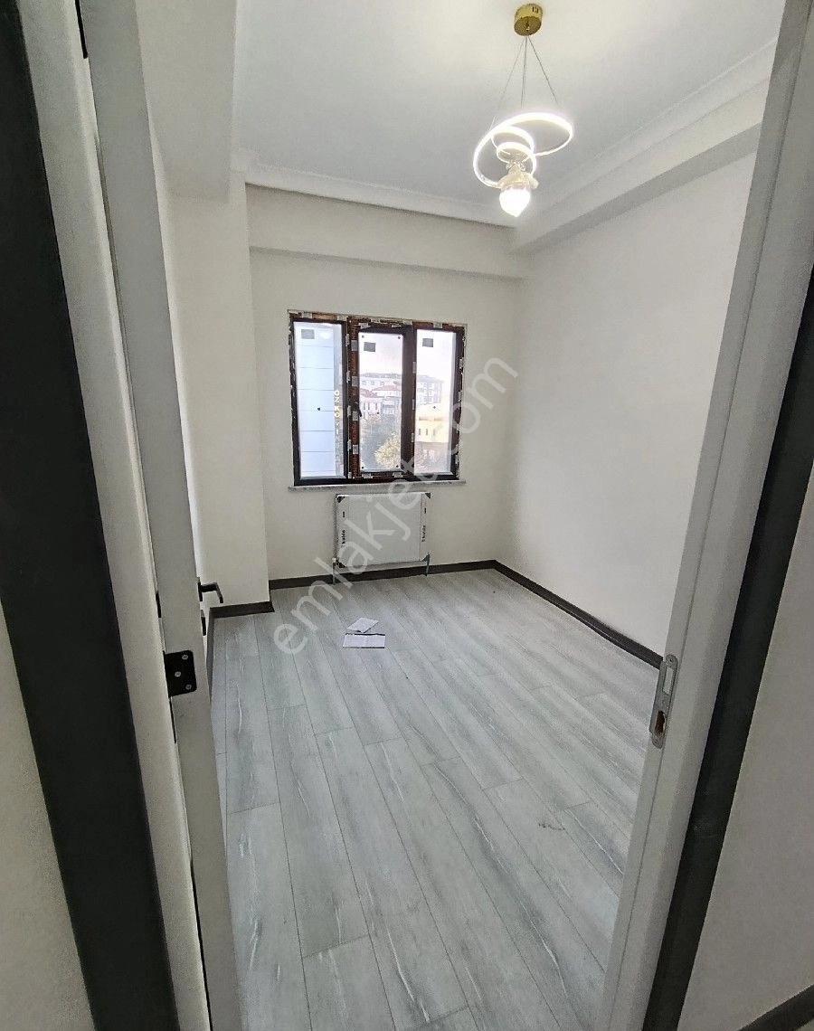 1.69 Oranlı %50 Krediyle Arnavutköy Sitede Satılık 2+1 Ara Kat Daire - Görsel 8
