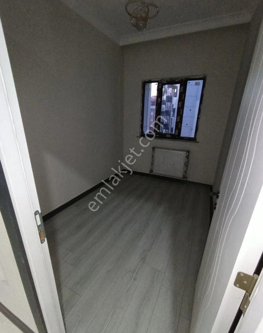 1.69 Oranlı %50 Krediyle Arnavutköy Sitede Satılık 2+1 Ara Kat Daire - Görsel 6