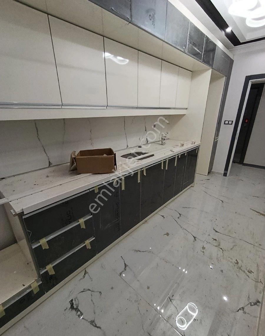 1.69 Oranlı %50 Krediyle Arnavutköy Sitede Satılık 2+1 Ara Kat Daire - Görsel 4