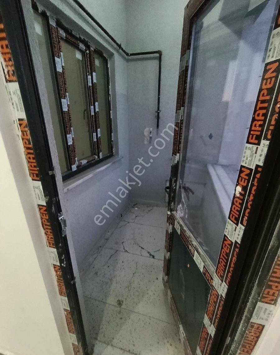 1.69 Oranlı %50 Krediyle Arnavutköy Sitede Satılık 2+1 Ara Kat Daire - Görsel 10