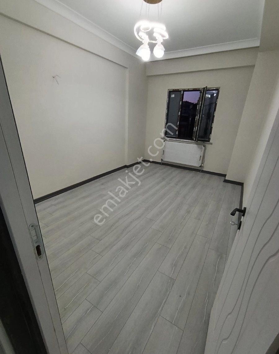 1.69 Oranlı %50 Krediyle Arnavutköy Sitede Satılık 2+1 Ara Kat Daire - Görsel 5