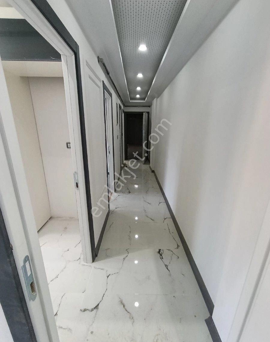 1.69 Oranlı %50 Krediyle Arnavutköy Sitede Satılık 2+1 Ara Kat Daire - Görsel 11