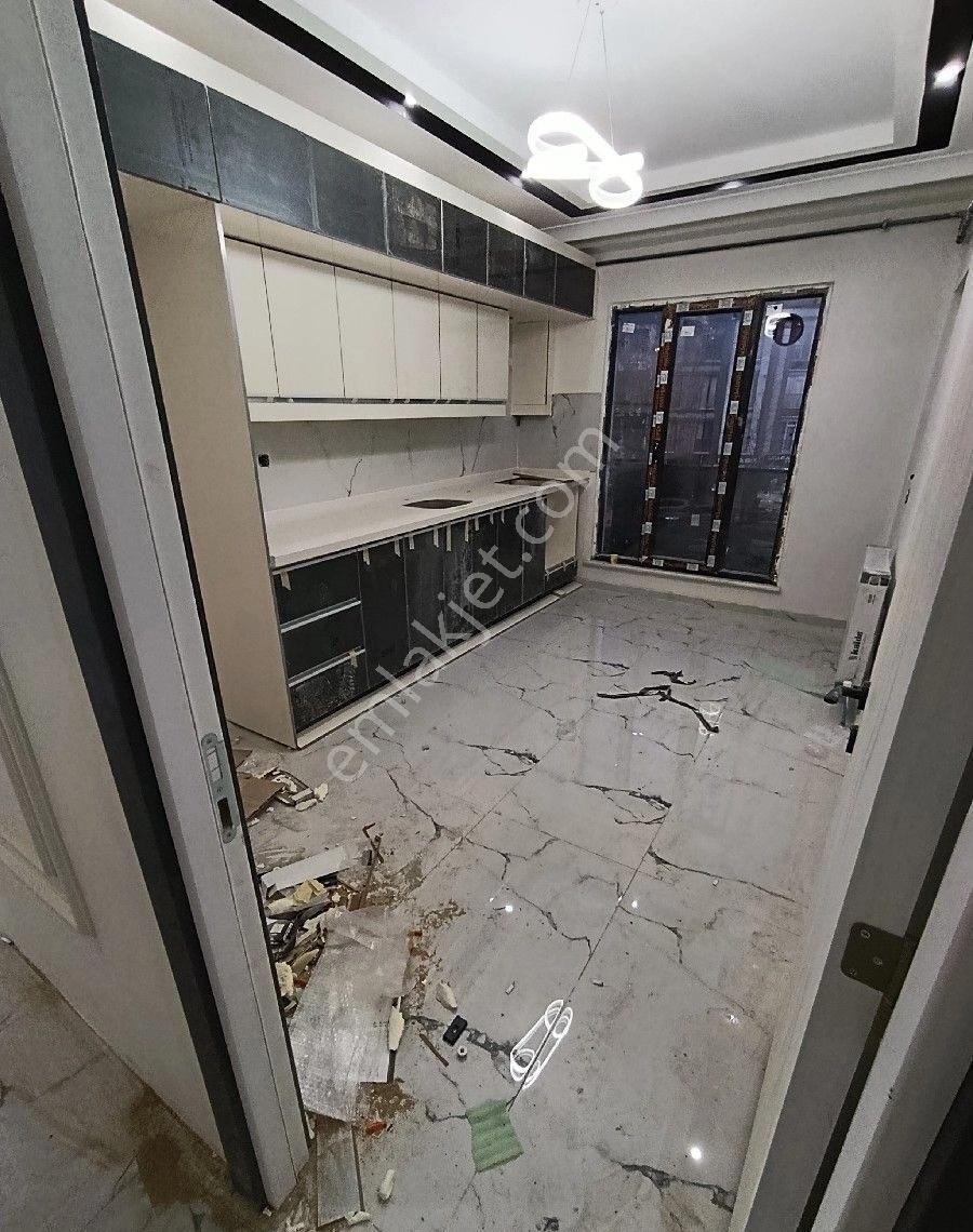 1.69 Oranlı %50 Krediyle Arnavutköy Sitede Satılık 3+1 Yüksek Giriş Kat Daire - Görsel 12