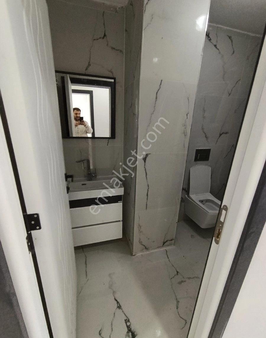 1.69 Oranlı %50 Krediyle Arnavutköy Sitede Satılık 2+1 Ara Kat Daire - Görsel 2