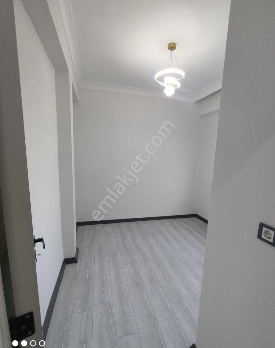 1.69 Oranlı %50 Krediyle Arnavutköy Sitede Satılık 2+1 Ara Kat Daire - Görsel 12