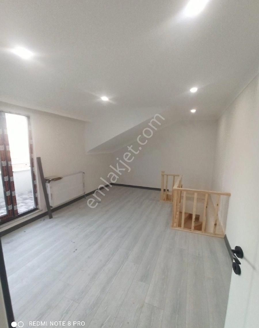 1.69 Oranlı %50 Krediyle Arnavutköy Sitede Satılık 3+2 Çatı Kat Dubleks Daire - Görsel 3