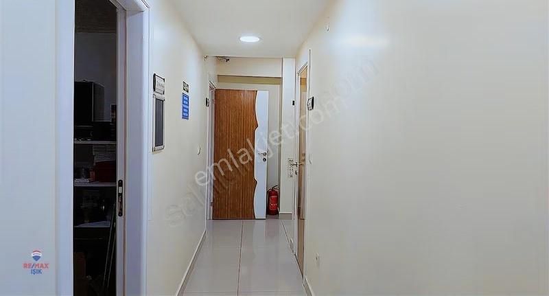 130 M² Arsa Payı Ve Havaalanına Bir Kaç Dakika Mesafede 7+1 - Görsel 24
