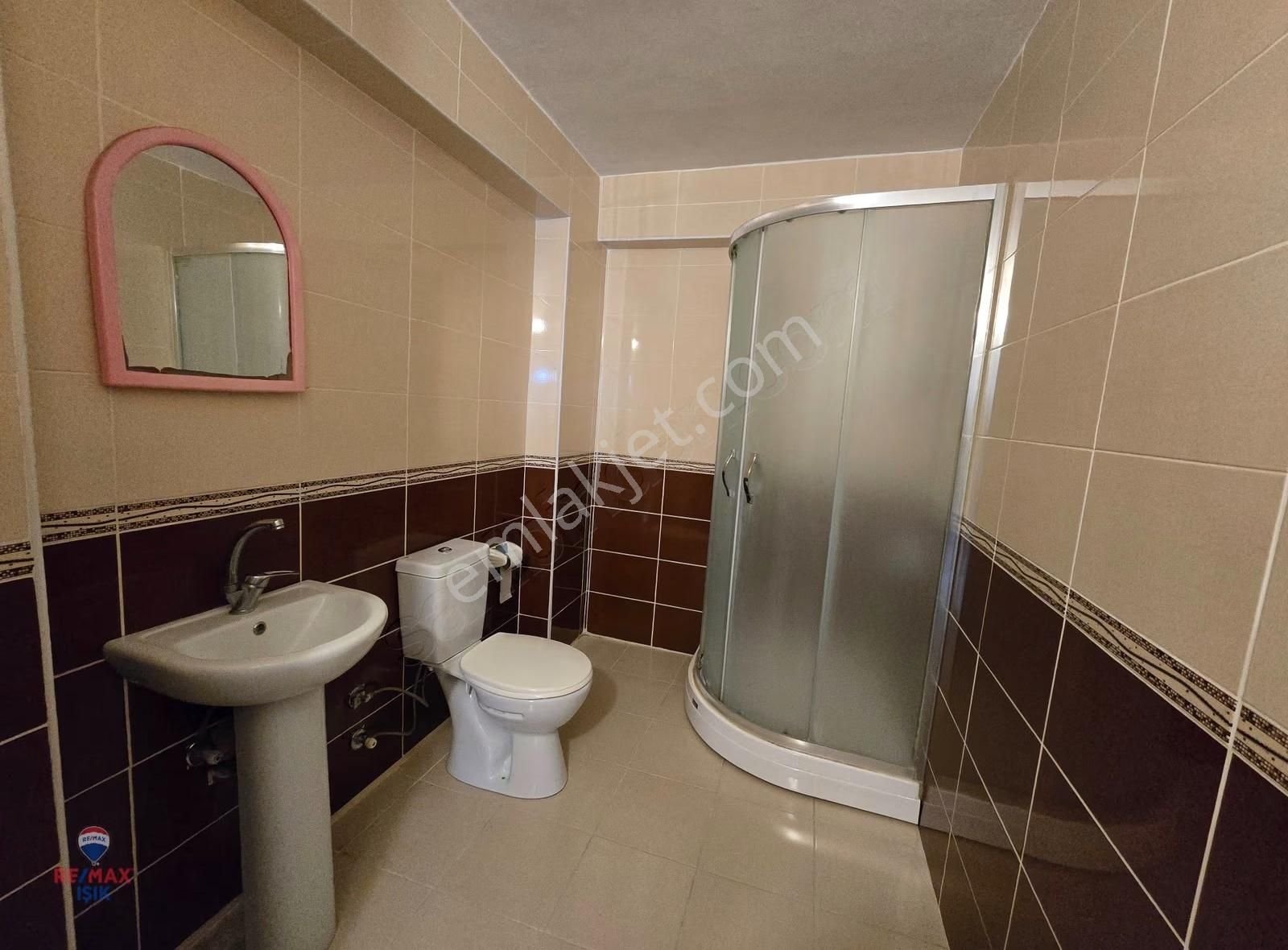 Sancaktepe De Geniş Ferah 3+1 Aile Apt. 120m2 - Görsel 3