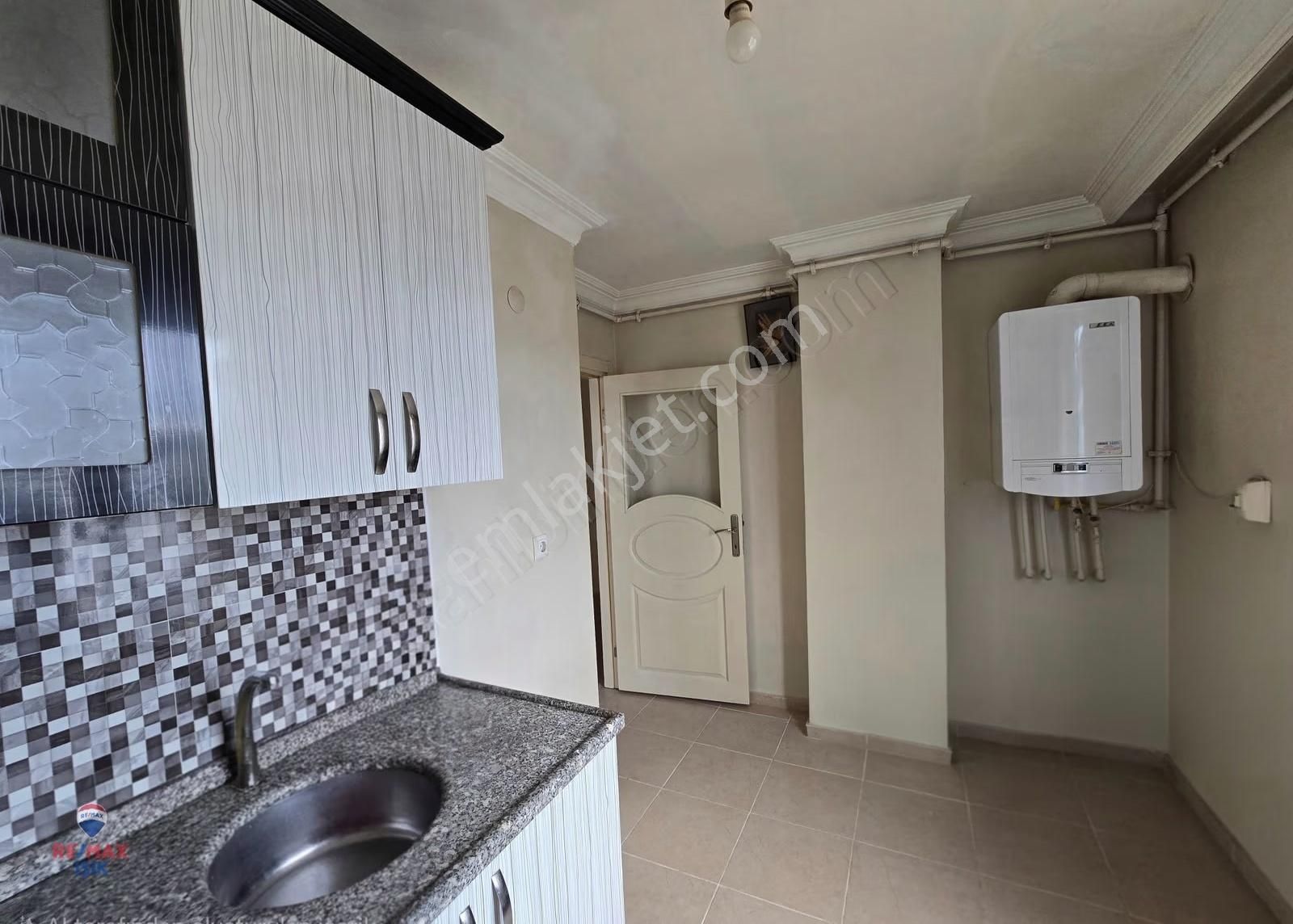 Sancaktepe De Geniş Ferah 3+1 Aile Apt. 120m2 - Görsel 11