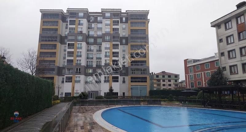 Samandıra Metroya 5 Dakika Mesafede Havuz-peyzaj Manzaralı 2+1 - Görsel 7