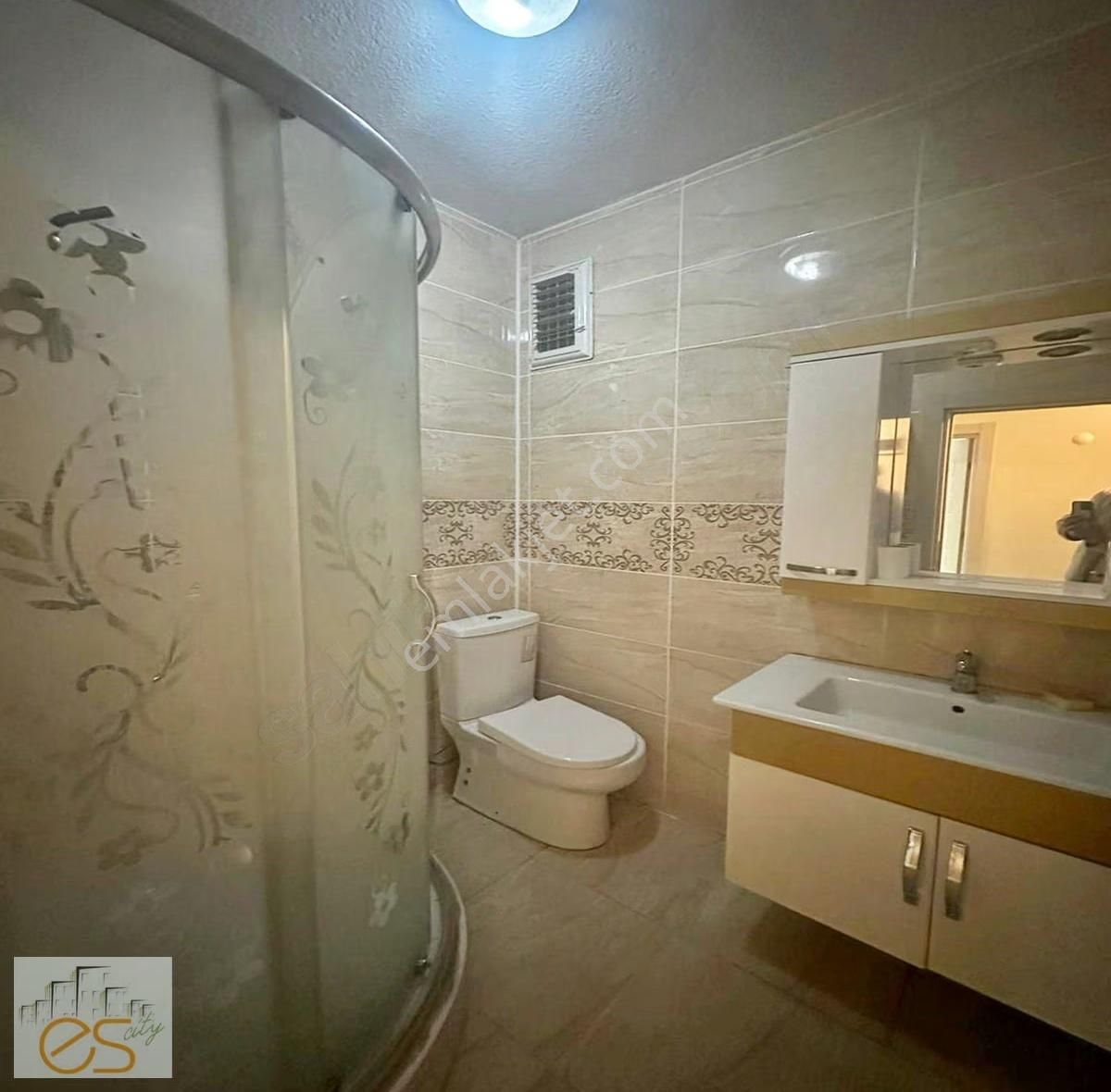 Talatpaşa Mahallesinde Satılık 2+1 Balkonlu Ara Kat Daire - Görsel 11