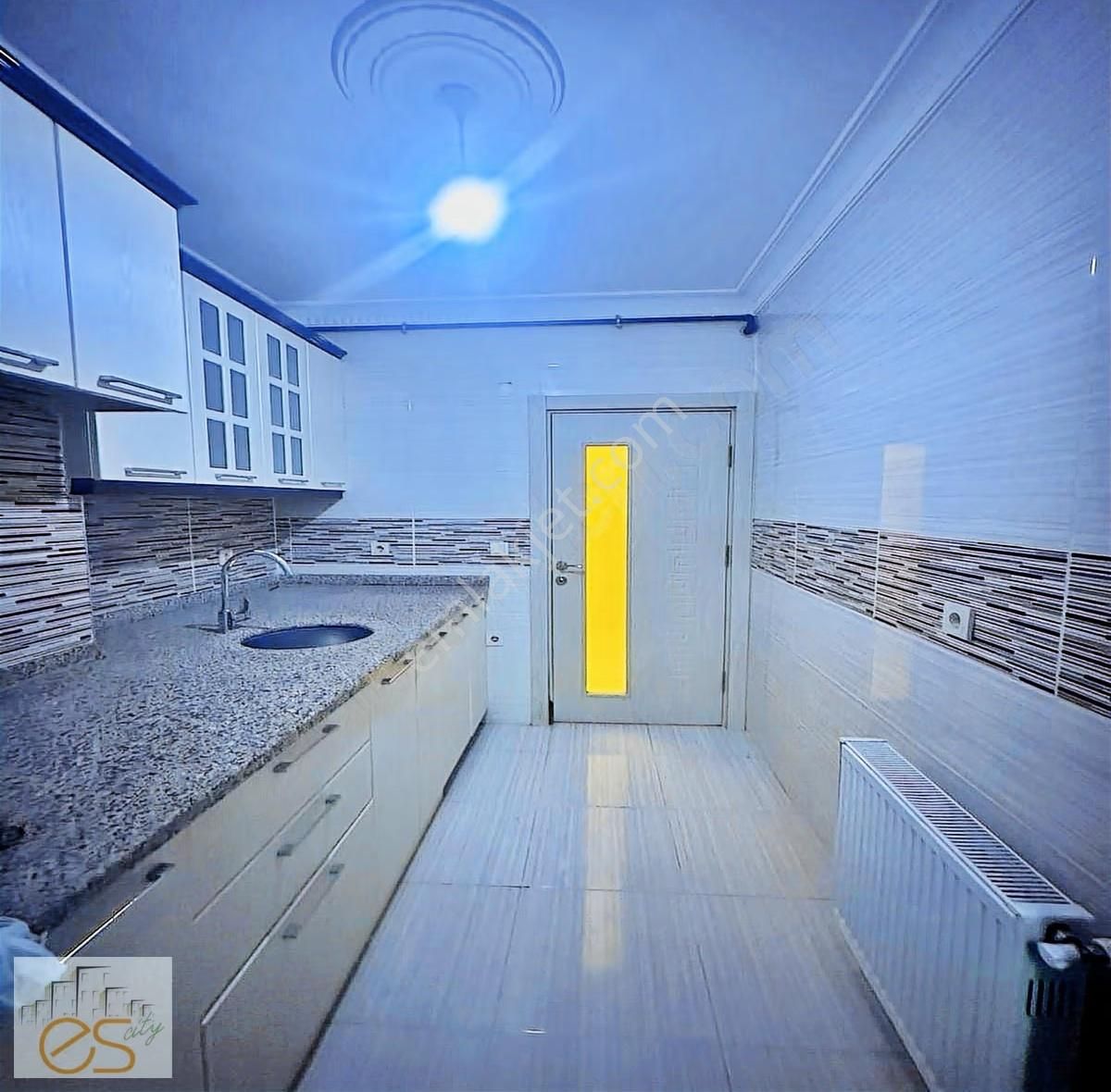 Talatpaşa Mahallesinde Satılık 2+1 Balkonlu Ara Kat Daire - Görsel 17