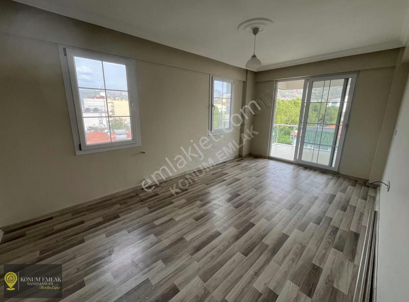 Konum Emlakdan Merkezde Satılık Geniş Bakımlı 2+1 Daire - Görsel 9