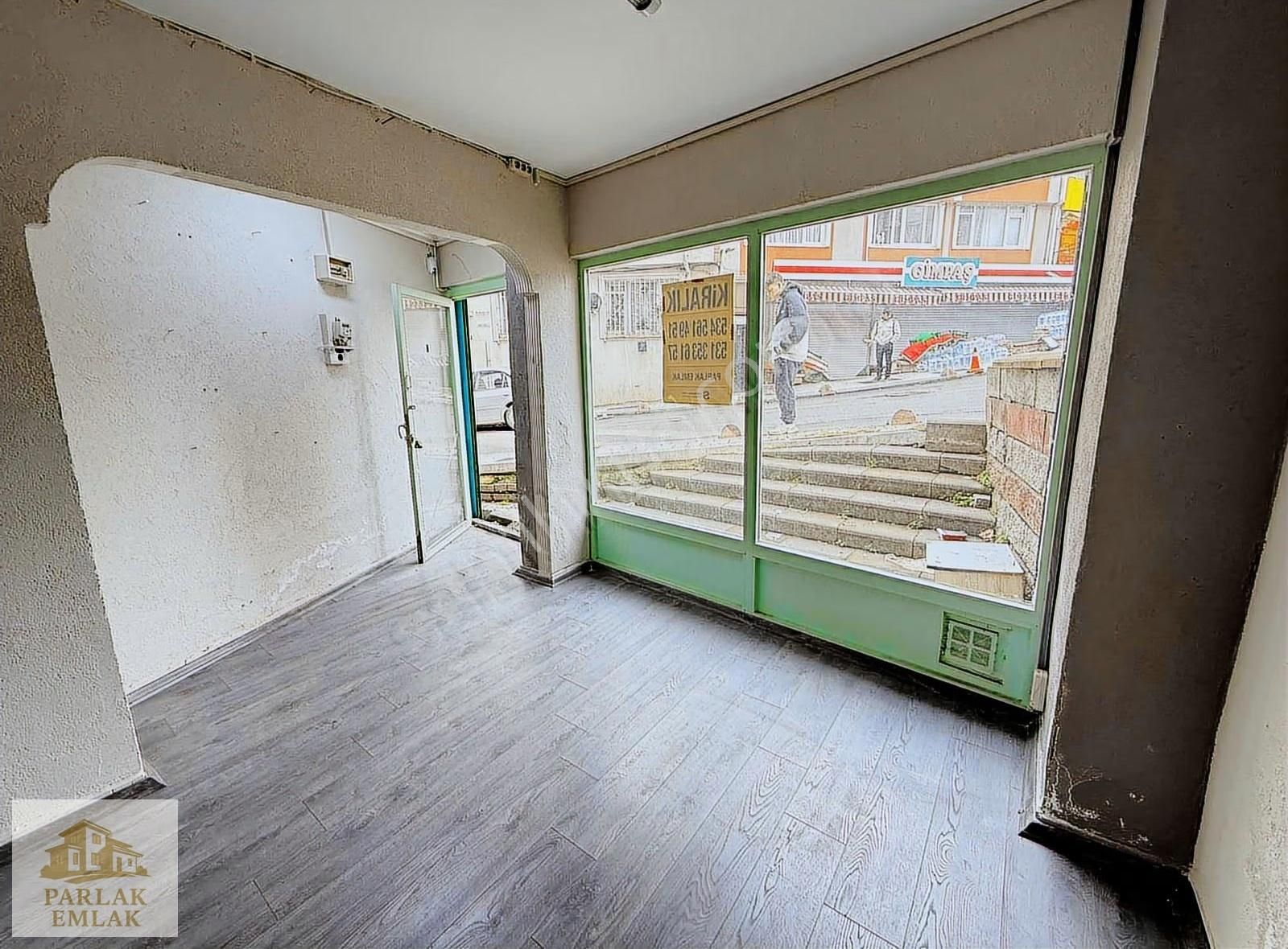 Parlak'tan Üsküdar Belediye Binasına Yakın Wc'li Dükkan^* - Görsel 2