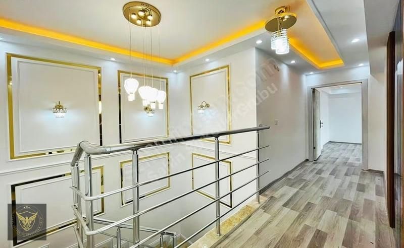 Güzelyurt Mh.metrobüse Yakın Şık Tasarımlı Teraslı 2+1 Dubleks - Görsel 15